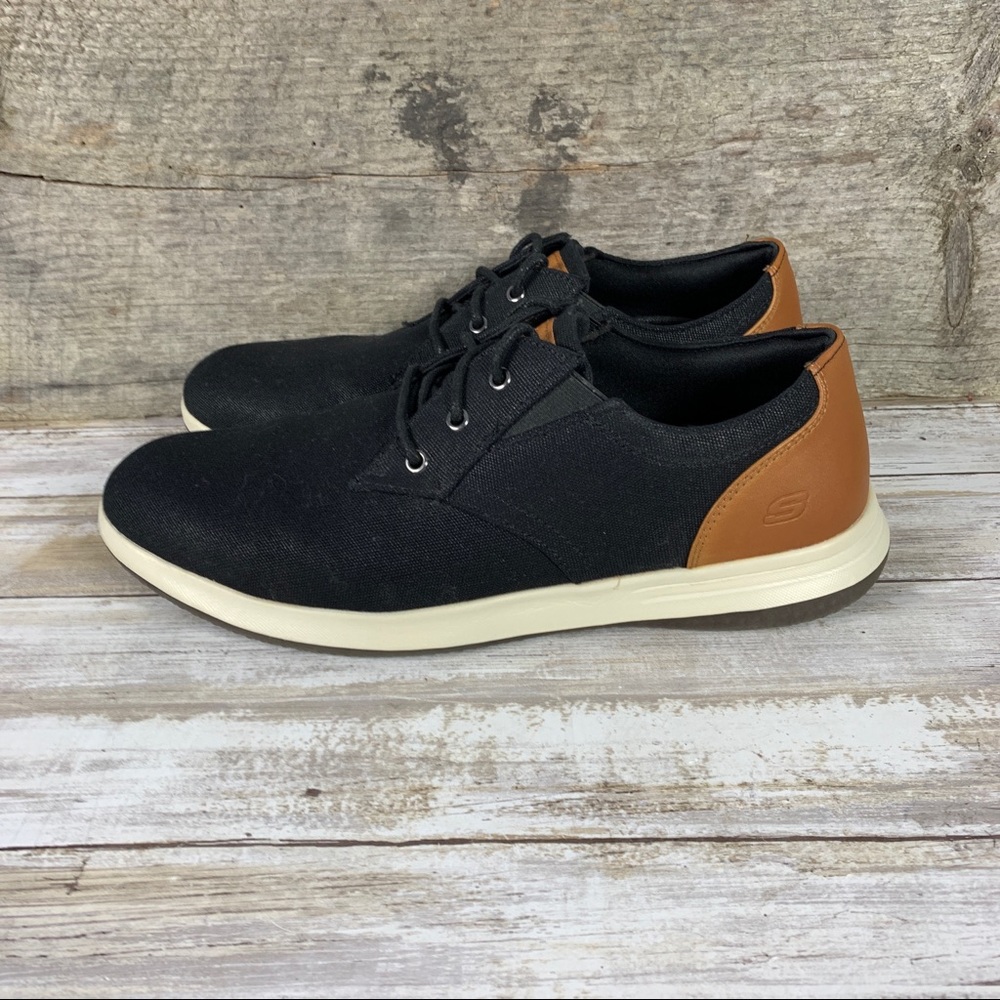 Skechers Memory Foam Darlow Oxfords